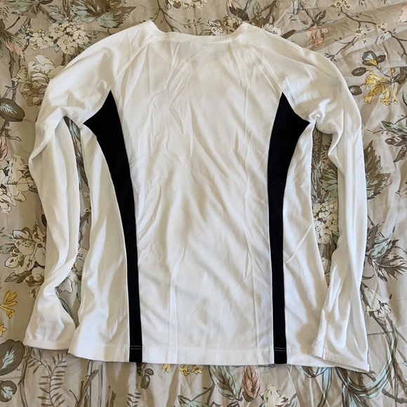 Workout / volleyball long sleeve - Picture 2 of 2